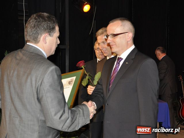 Zdjęcie w galerii na portalu naszraciborz.pl: II Filary Ziemi Raciborskiej rozdane wiadomości z regionu