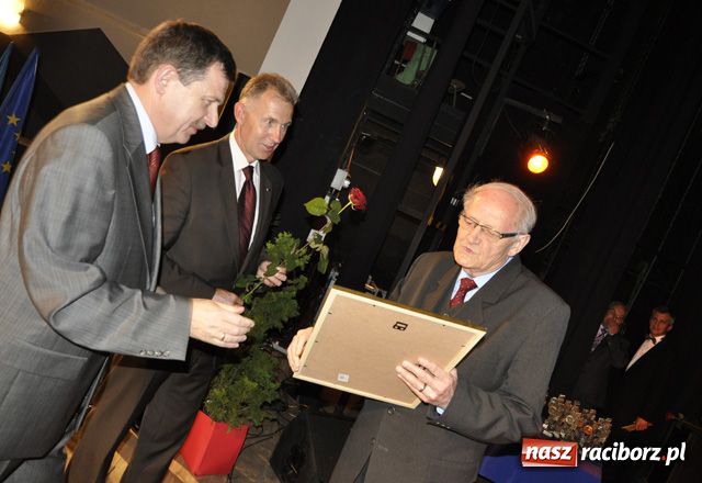 Zdjęcie w galerii na portalu naszraciborz.pl: II Filary Ziemi Raciborskiej rozdane wiadomości z regionu