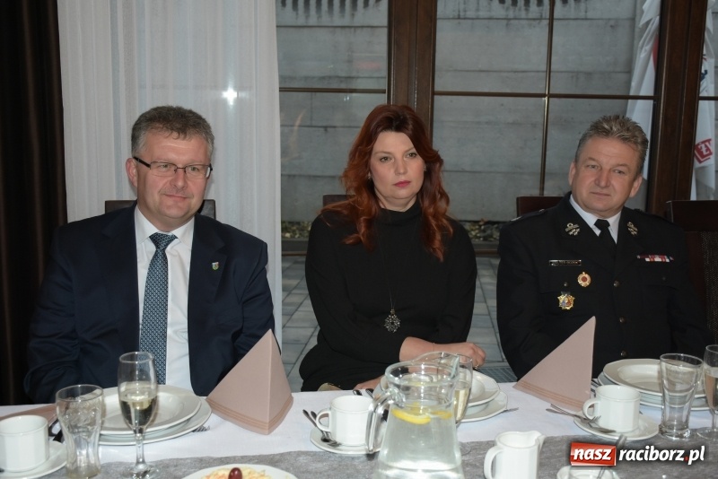 Zdjęcie w galerii na portalu naszraciborz.pl: Jesień życia jest słoneczna i pełna kolorów. Jubileusz krzyżanowickiego koła emerytów wiadomości z regionu