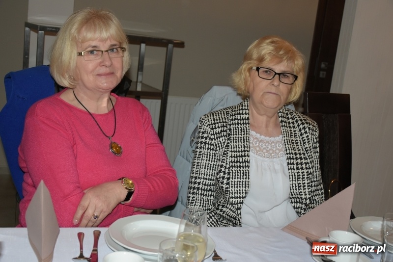 Zdjęcie w galerii na portalu naszraciborz.pl: Jesień życia jest słoneczna i pełna kolorów. Jubileusz krzyżanowickiego koła emerytów wiadomości z regionu