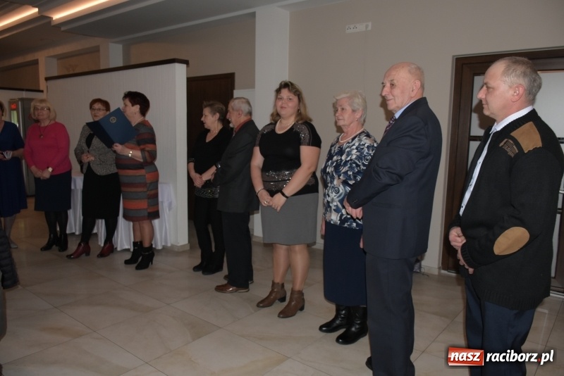 Zdjęcie w galerii na portalu naszraciborz.pl: Jesień życia jest słoneczna i pełna kolorów. Jubileusz krzyżanowickiego koła emerytów wiadomości z regionu