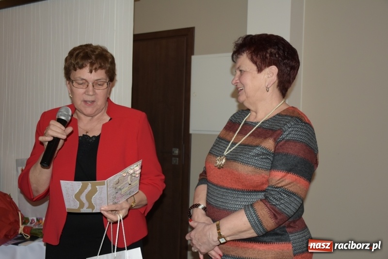 Zdjęcie w galerii na portalu naszraciborz.pl: Jesień życia jest słoneczna i pełna kolorów. Jubileusz krzyżanowickiego koła emerytów wiadomości z regionu