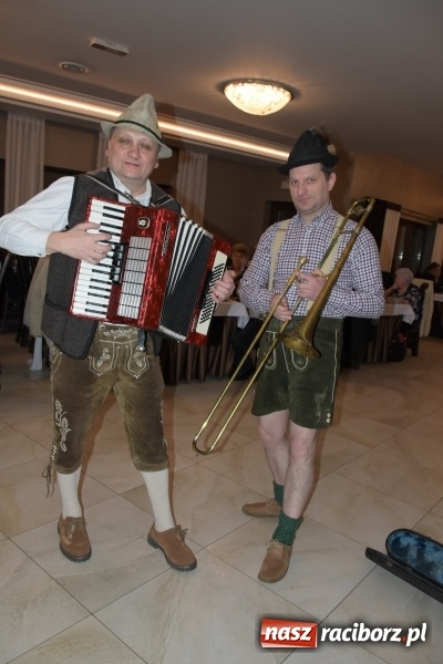 Zdjęcie w galerii na portalu naszraciborz.pl: Jesień życia jest słoneczna i pełna kolorów. Jubileusz krzyżanowickiego koła emerytów wiadomości z regionu