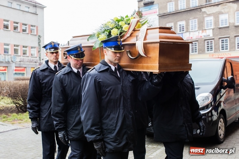 Zdjęcie w galerii na portalu naszraciborz.pl: Do zobaczenia u naszego Pana. Ostatnie pożegnanie śp. ppłk. Zdzisława Drozda wiadomości z regionu