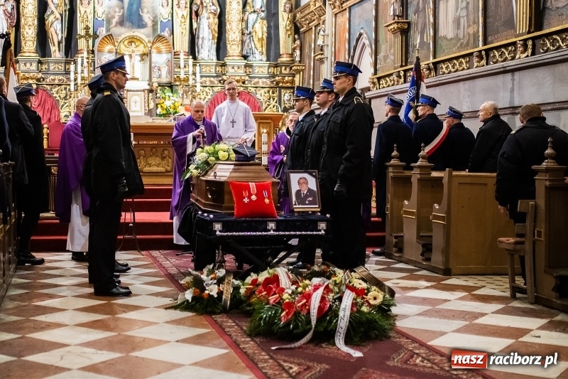 Zdjęcie w galerii na portalu naszraciborz.pl: Do zobaczenia u naszego Pana. Ostatnie pożegnanie śp. ppłk. Zdzisława Drozda wiadomości z regionu