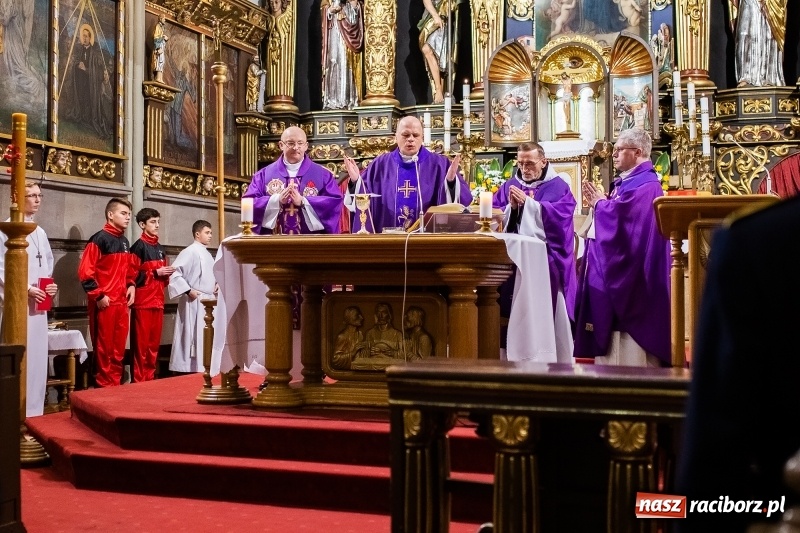 Zdjęcie w galerii na portalu naszraciborz.pl: Do zobaczenia u naszego Pana. Ostatnie pożegnanie śp. ppłk. Zdzisława Drozda wiadomości z regionu