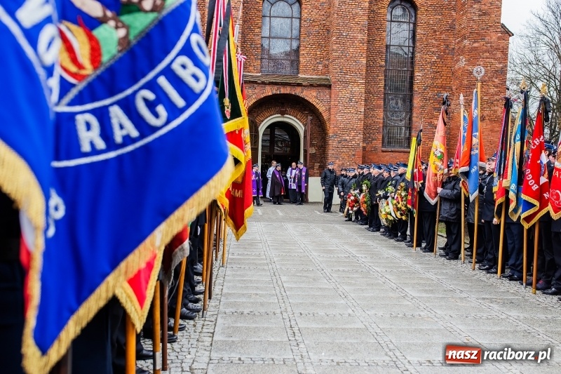 Zdjęcie w galerii na portalu naszraciborz.pl: Do zobaczenia u naszego Pana. Ostatnie pożegnanie śp. ppłk. Zdzisława Drozda wiadomości z regionu