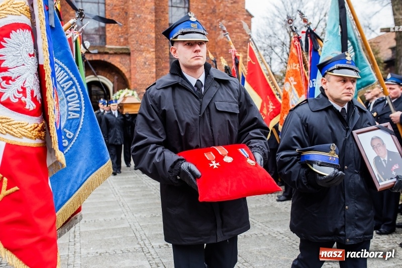 Zdjęcie w galerii na portalu naszraciborz.pl: Do zobaczenia u naszego Pana. Ostatnie pożegnanie śp. ppłk. Zdzisława Drozda wiadomości z regionu