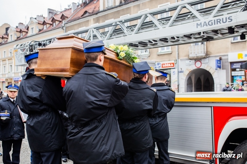 Zdjęcie w galerii na portalu naszraciborz.pl: Do zobaczenia u naszego Pana. Ostatnie pożegnanie śp. ppłk. Zdzisława Drozda wiadomości z regionu