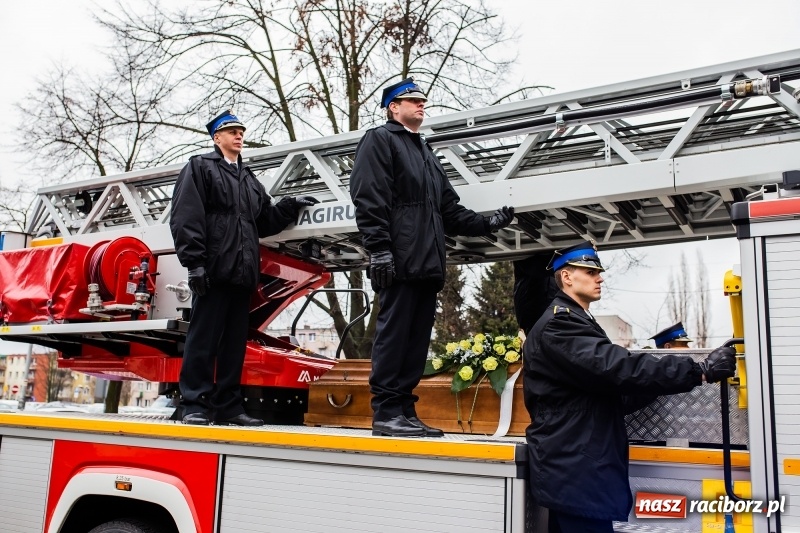 Zdjęcie w galerii na portalu naszraciborz.pl: Do zobaczenia u naszego Pana. Ostatnie pożegnanie śp. ppłk. Zdzisława Drozda wiadomości z regionu