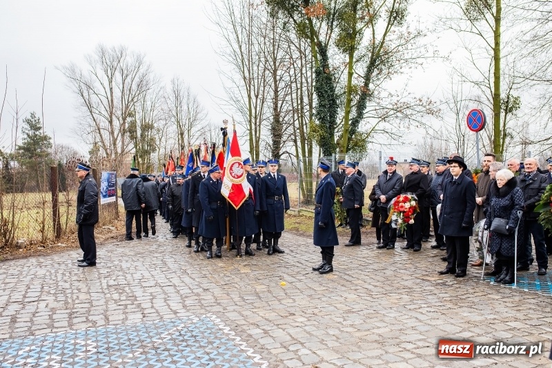 Zdjęcie w galerii na portalu naszraciborz.pl: Do zobaczenia u naszego Pana. Ostatnie pożegnanie śp. ppłk. Zdzisława Drozda wiadomości z regionu