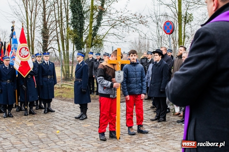 Zdjęcie w galerii na portalu naszraciborz.pl: Do zobaczenia u naszego Pana. Ostatnie pożegnanie śp. ppłk. Zdzisława Drozda wiadomości z regionu