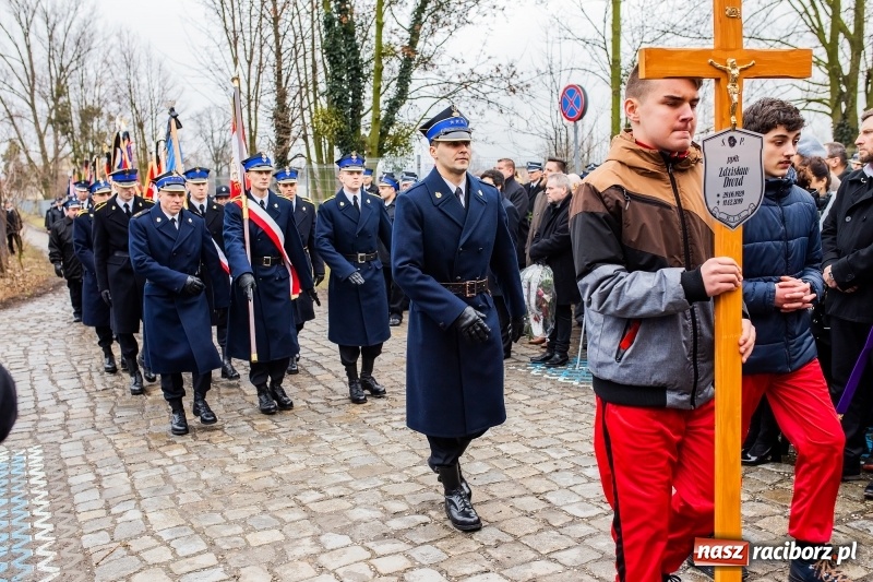 Zdjęcie w galerii na portalu naszraciborz.pl: Do zobaczenia u naszego Pana. Ostatnie pożegnanie śp. ppłk. Zdzisława Drozda wiadomości z regionu