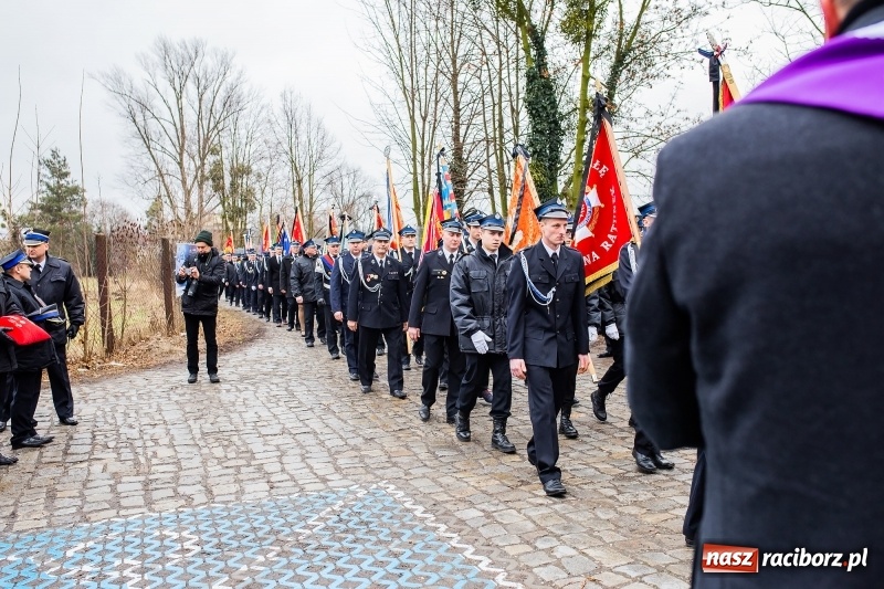 Zdjęcie w galerii na portalu naszraciborz.pl: Do zobaczenia u naszego Pana. Ostatnie pożegnanie śp. ppłk. Zdzisława Drozda wiadomości z regionu