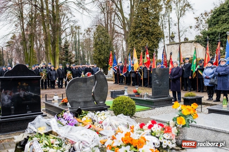 Zdjęcie w galerii na portalu naszraciborz.pl: Do zobaczenia u naszego Pana. Ostatnie pożegnanie śp. ppłk. Zdzisława Drozda wiadomości z regionu