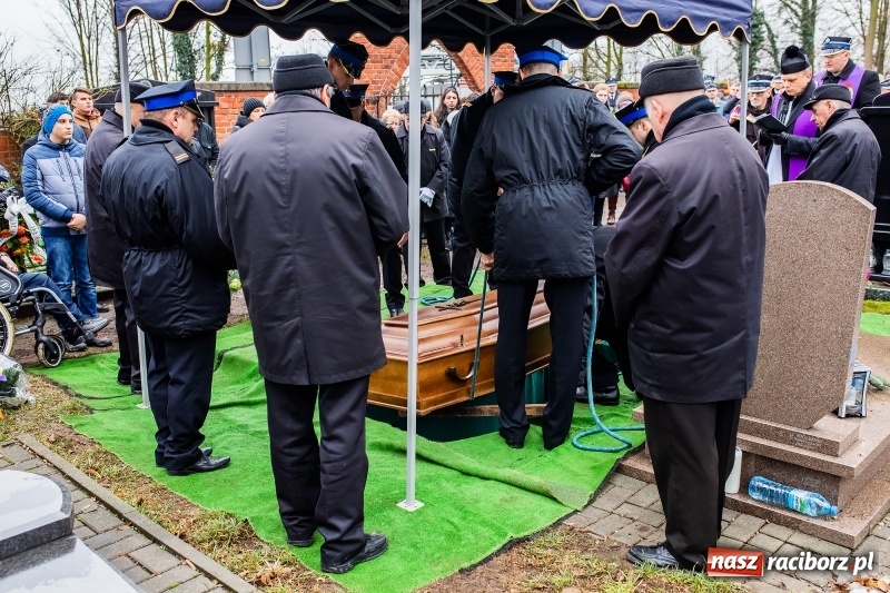 Zdjęcie w galerii na portalu naszraciborz.pl: Do zobaczenia u naszego Pana. Ostatnie pożegnanie śp. ppłk. Zdzisława Drozda wiadomości z regionu