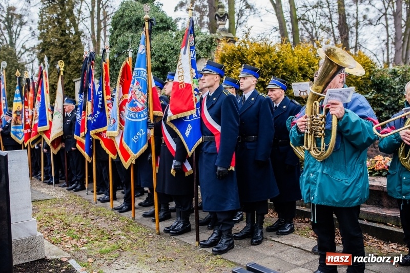 Zdjęcie w galerii na portalu naszraciborz.pl: Do zobaczenia u naszego Pana. Ostatnie pożegnanie śp. ppłk. Zdzisława Drozda wiadomości z regionu