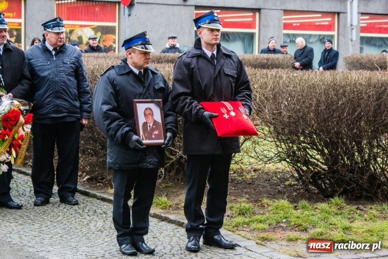Zdjęcie w galerii na portalu naszraciborz.pl: Do zobaczenia u naszego Pana. Ostatnie pożegnanie śp. ppłk. Zdzisława Drozda wiadomości z regionu