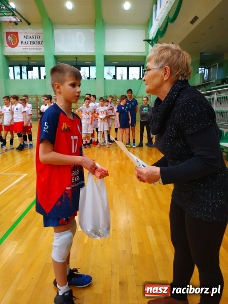 Zdjęcie w galerii na portalu naszraciborz.pl: Siatkarski maraton w Arenie Rafako. Ekipa z Kędzierzyna-Koźla triumfuje  wiadomości z regionu