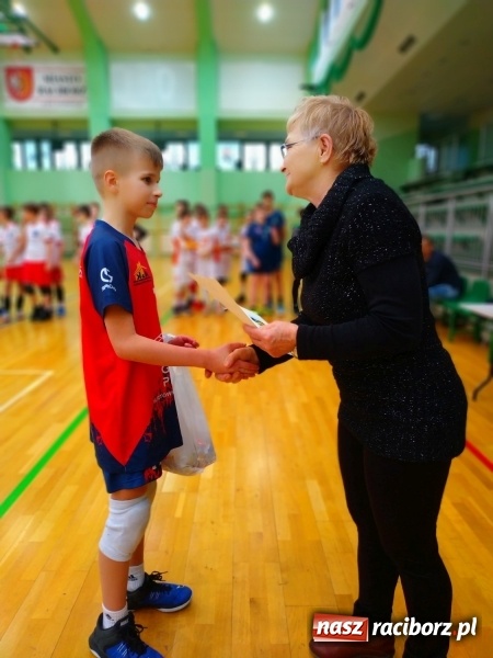 Zdjęcie w galerii na portalu naszraciborz.pl: Siatkarski maraton w Arenie Rafako. Ekipa z Kędzierzyna-Koźla triumfuje  wiadomości z regionu