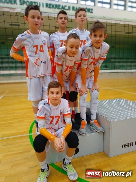 Zdjęcie w galerii na portalu naszraciborz.pl: Siatkarski maraton w Arenie Rafako. Ekipa z Kędzierzyna-Koźla triumfuje  wiadomości z regionu