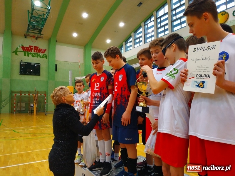 Zdjęcie w galerii na portalu naszraciborz.pl: Siatkarski maraton w Arenie Rafako. Ekipa z Kędzierzyna-Koźla triumfuje  wiadomości z regionu
