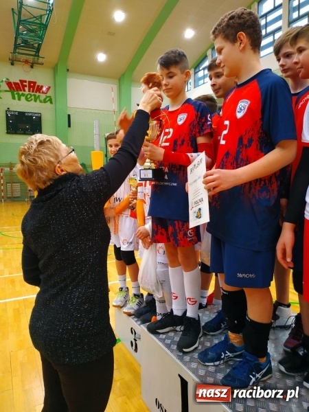 Zdjęcie w galerii na portalu naszraciborz.pl: Siatkarski maraton w Arenie Rafako. Ekipa z Kędzierzyna-Koźla triumfuje  wiadomości z regionu