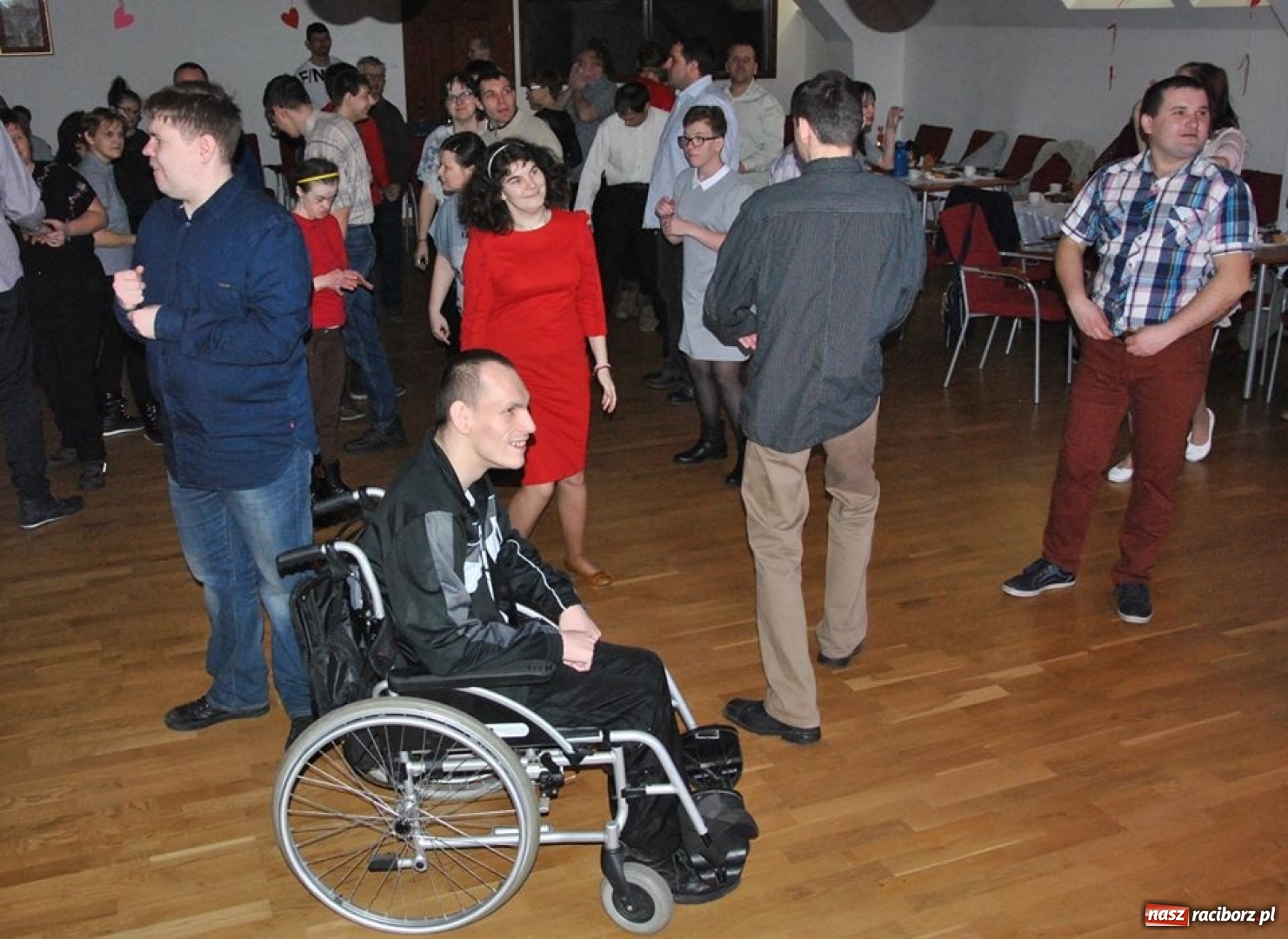 Zdjęcie w galerii na portalu naszraciborz.pl: Zabawa Walentynkowa Warsztatu Terapii Zajęciowej na Zamku Piastowskim wiadomości z regionu