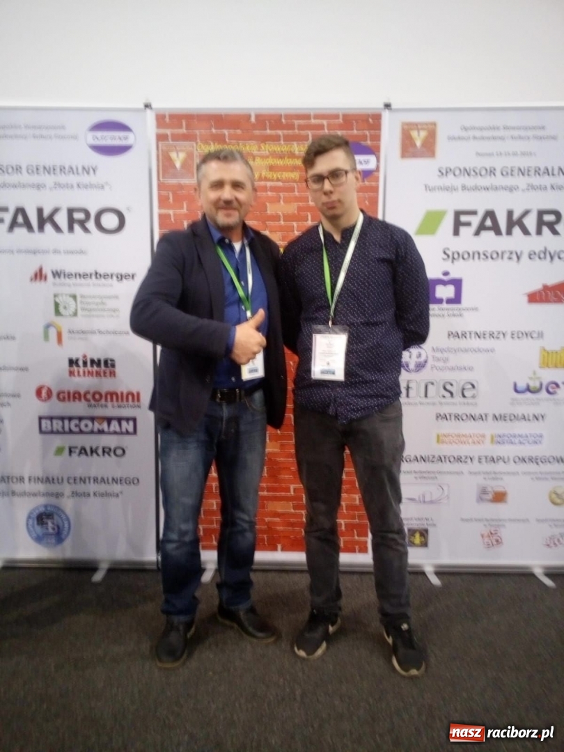 Zdjęcie w galerii na portalu naszraciborz.pl: Sławek Utrata najlepszym murarzem Turnieju Złota Kielnia w Poznaniu  wiadomości z regionu