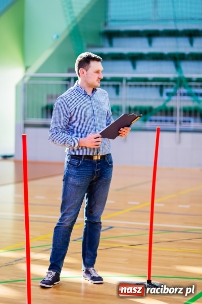 Zdjęcie w galerii na portalu naszraciborz.pl: Mistrzostwa Raciborza Aut Zdalnie Sterowanych oraz zawody na Twistcar w Arenie Rafako wiadomości z regionu