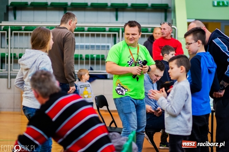 Zdjęcie w galerii na portalu naszraciborz.pl: Mistrzostwa Raciborza Aut Zdalnie Sterowanych oraz zawody na Twistcar w Arenie Rafako wiadomości z regionu