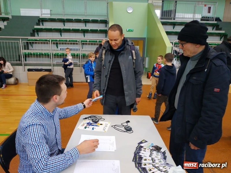 Zdjęcie w galerii na portalu naszraciborz.pl: Mistrzostwa Raciborza Aut Zdalnie Sterowanych oraz zawody na Twistcar w Arenie Rafako wiadomości z regionu