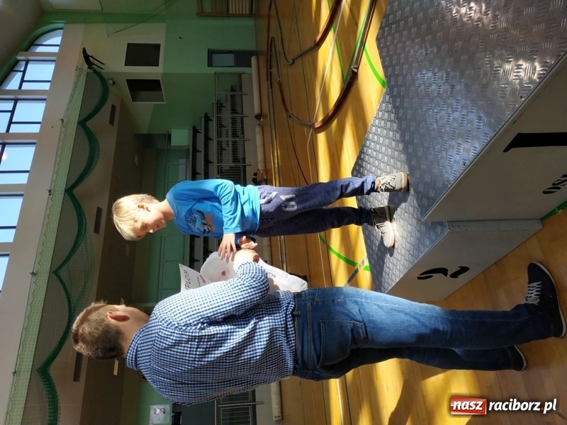 Zdjęcie w galerii na portalu naszraciborz.pl: Mistrzostwa Raciborza Aut Zdalnie Sterowanych oraz zawody na Twistcar w Arenie Rafako wiadomości z regionu