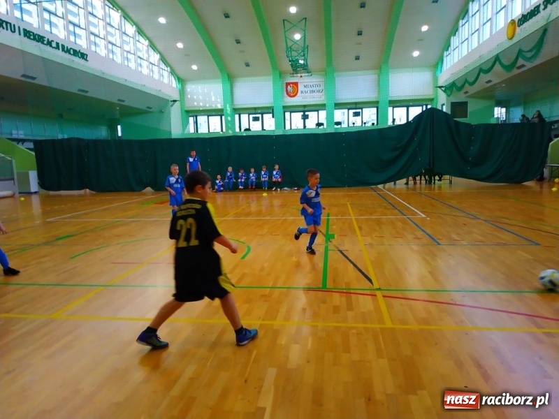 Zdjęcie w galerii na portalu naszraciborz.pl: Turniej piłki nożnej dla najmłodszych w ramach akcji Zima w Mieście wiadomości z regionu