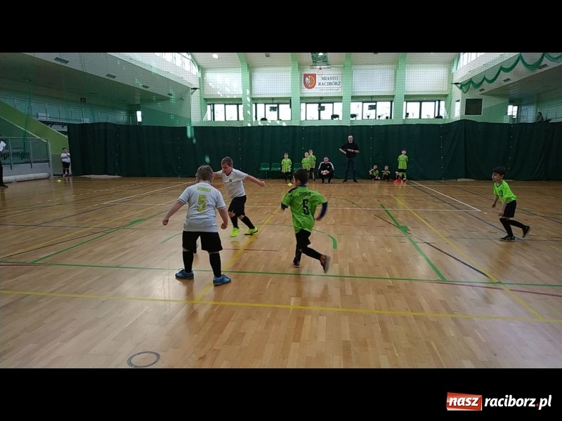 Zdjęcie w galerii na portalu naszraciborz.pl: Turniej piłki nożnej dla najmłodszych w ramach akcji Zima w Mieście wiadomości z regionu