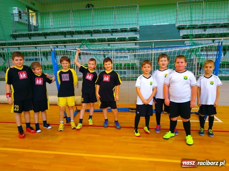 Zdjęcie w galerii na portalu naszraciborz.pl: Turniej piłki nożnej dla najmłodszych w ramach akcji Zima w Mieście wiadomości z regionu