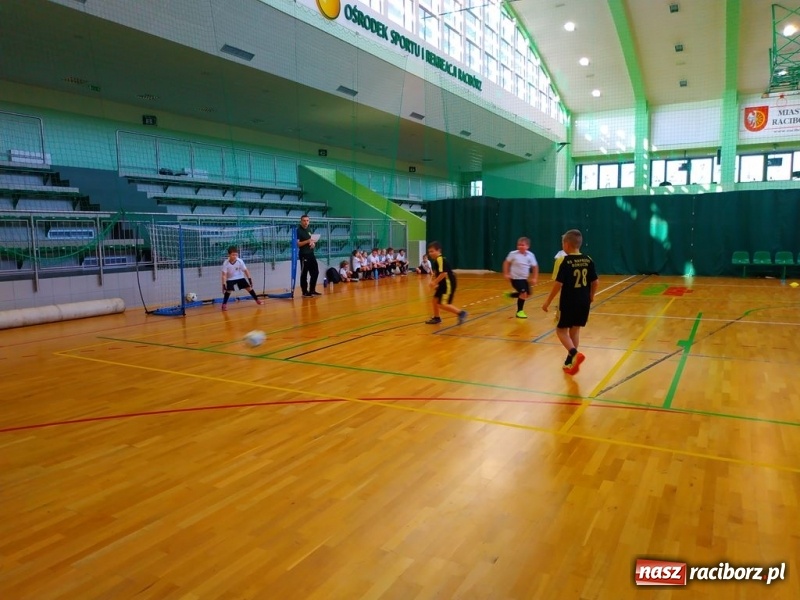 Zdjęcie w galerii na portalu naszraciborz.pl: Turniej piłki nożnej dla najmłodszych w ramach akcji Zima w Mieście wiadomości z regionu