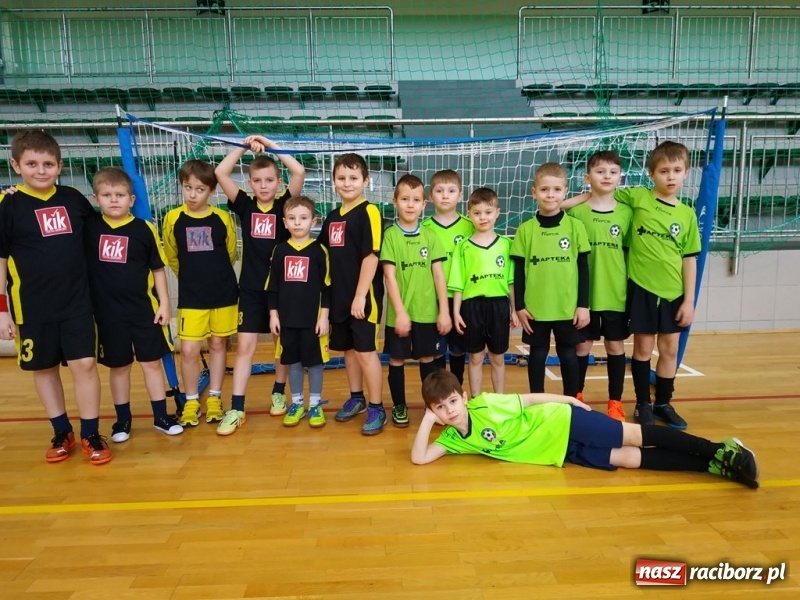 Zdjęcie w galerii na portalu naszraciborz.pl: Turniej piłki nożnej dla najmłodszych w ramach akcji Zima w Mieście wiadomości z regionu