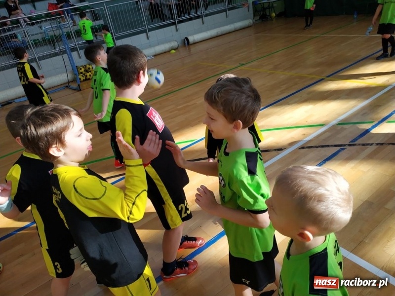 Zdjęcie w galerii na portalu naszraciborz.pl: Turniej piłki nożnej dla najmłodszych w ramach akcji Zima w Mieście wiadomości z regionu