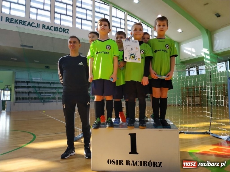 Zdjęcie w galerii na portalu naszraciborz.pl: Turniej piłki nożnej dla najmłodszych w ramach akcji Zima w Mieście wiadomości z regionu