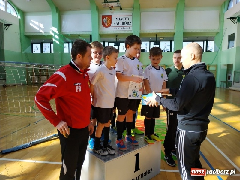 Zdjęcie w galerii na portalu naszraciborz.pl: Turniej piłki nożnej dla najmłodszych w ramach akcji Zima w Mieście wiadomości z regionu