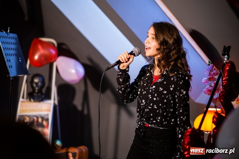 Zdjęcie w galerii na portalu naszraciborz.pl: Koncert Walentynkowy w Studiu ARS w Pietraszynie wiadomości z regionu