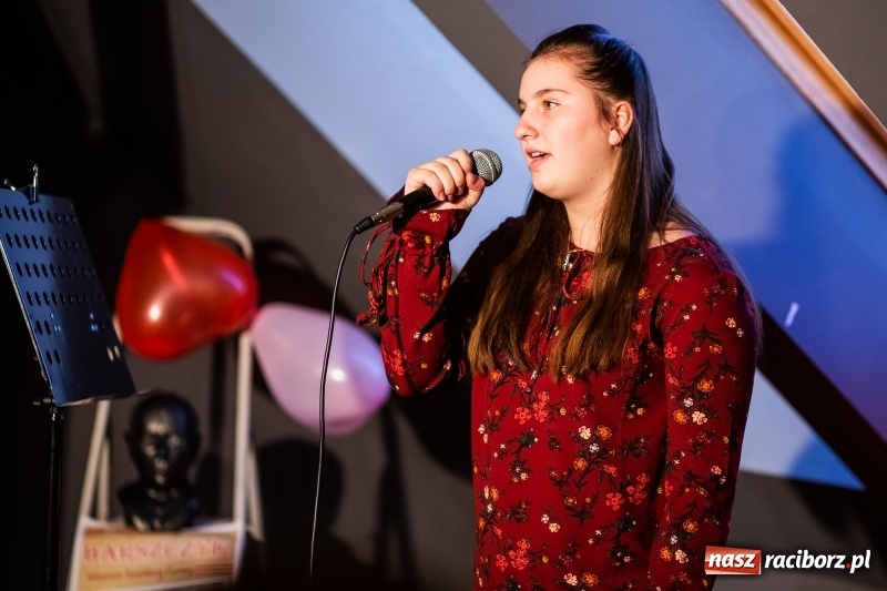 Zdjęcie w galerii na portalu naszraciborz.pl: Koncert Walentynkowy w Studiu ARS w Pietraszynie wiadomości z regionu