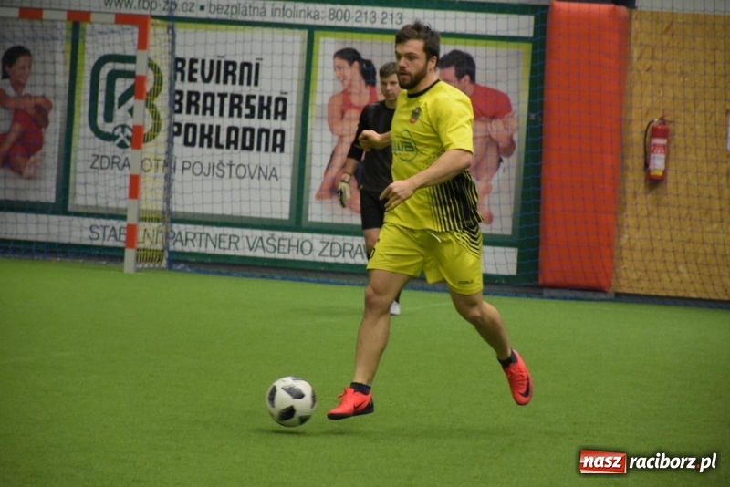 Zdjęcie w galerii na portalu naszraciborz.pl: LKS Tworków z Pucharem Wójta w Halowym Turnieju Piłki Nożnej  wiadomości z regionu