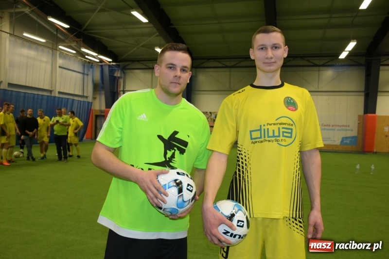 Zdjęcie w galerii na portalu naszraciborz.pl: LKS Tworków z Pucharem Wójta w Halowym Turnieju Piłki Nożnej  wiadomości z regionu