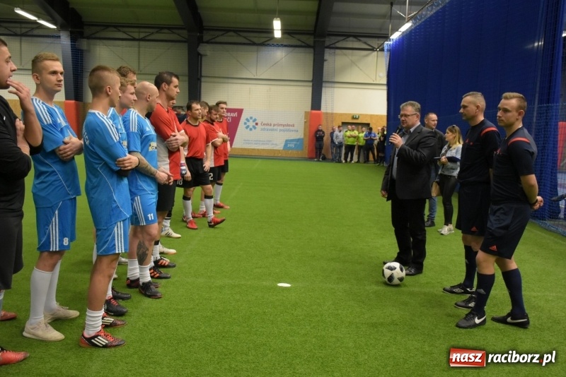 Zdjęcie w galerii na portalu naszraciborz.pl: LKS Tworków z Pucharem Wójta w Halowym Turnieju Piłki Nożnej  wiadomości z regionu