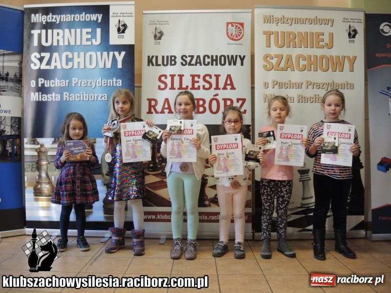 Zdjęcie w galerii na portalu naszraciborz.pl: Rekordowy turniej szachowy o Puchar Prezydenta za nami wiadomości z regionu