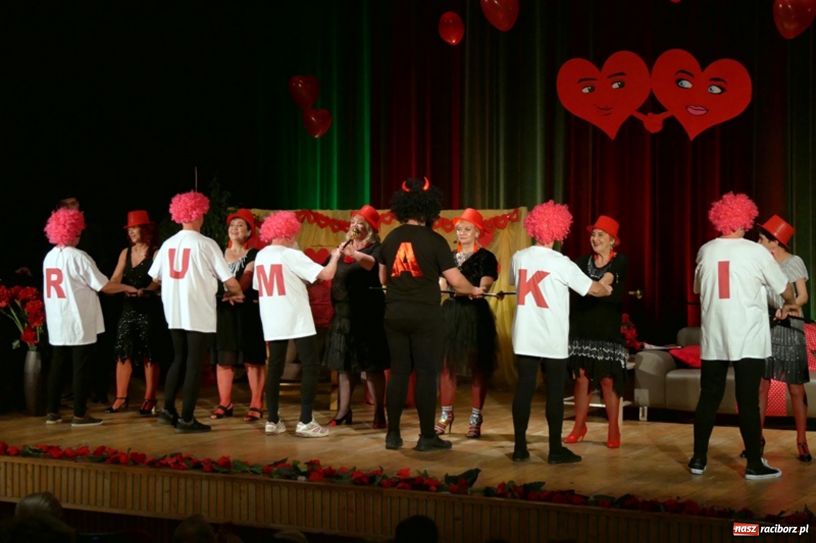 Zdjęcie w galerii na portalu naszraciborz.pl: Z miłością i uśmiechem... Program walentynkowy w Kuźni Raciborskiej wiadomości z regionu