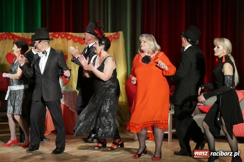 Zdjęcie w galerii na portalu naszraciborz.pl: Z miłością i uśmiechem... Program walentynkowy w Kuźni Raciborskiej wiadomości z regionu