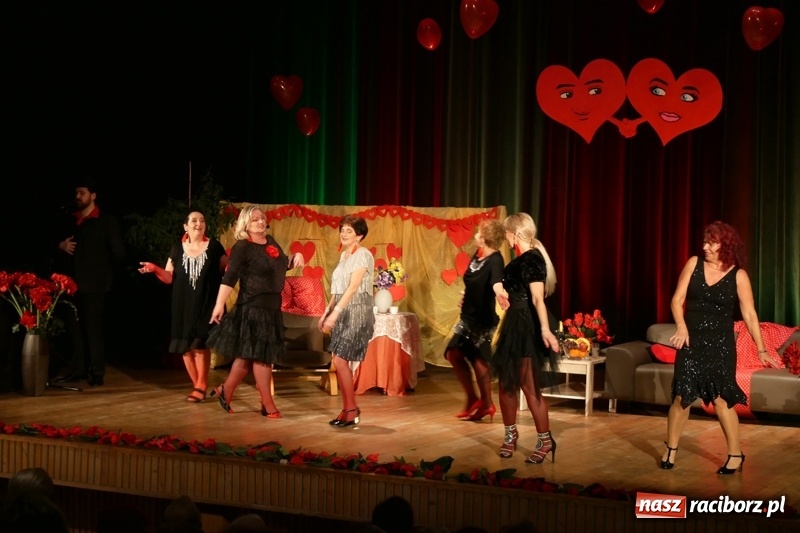 Zdjęcie w galerii na portalu naszraciborz.pl: Z miłością i uśmiechem... Program walentynkowy w Kuźni Raciborskiej wiadomości z regionu